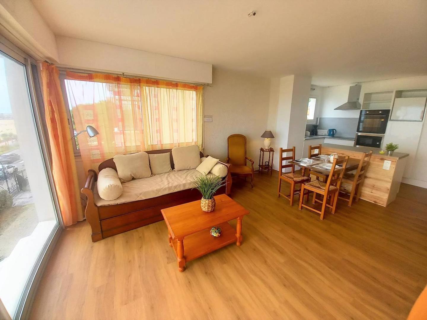 Royan - Vue Mer Pour Cet Appartement Face A La Plage - Grande Conche Exterior foto